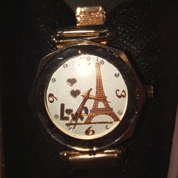 Female watches - Picture 1 of 1